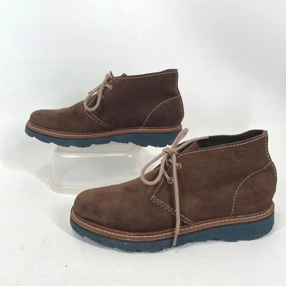 Clarks Mens 8M Brown Suede Desert Chukka Boots XL ExtraLight Sole 26104055